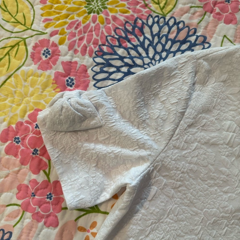 NWT xs Elle short sleeve blouse - Picture 3 of 4